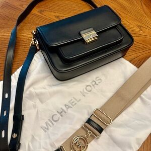 NWT Michael Kors Bradshaw Smooth Leather Crossbody Messenger Bag